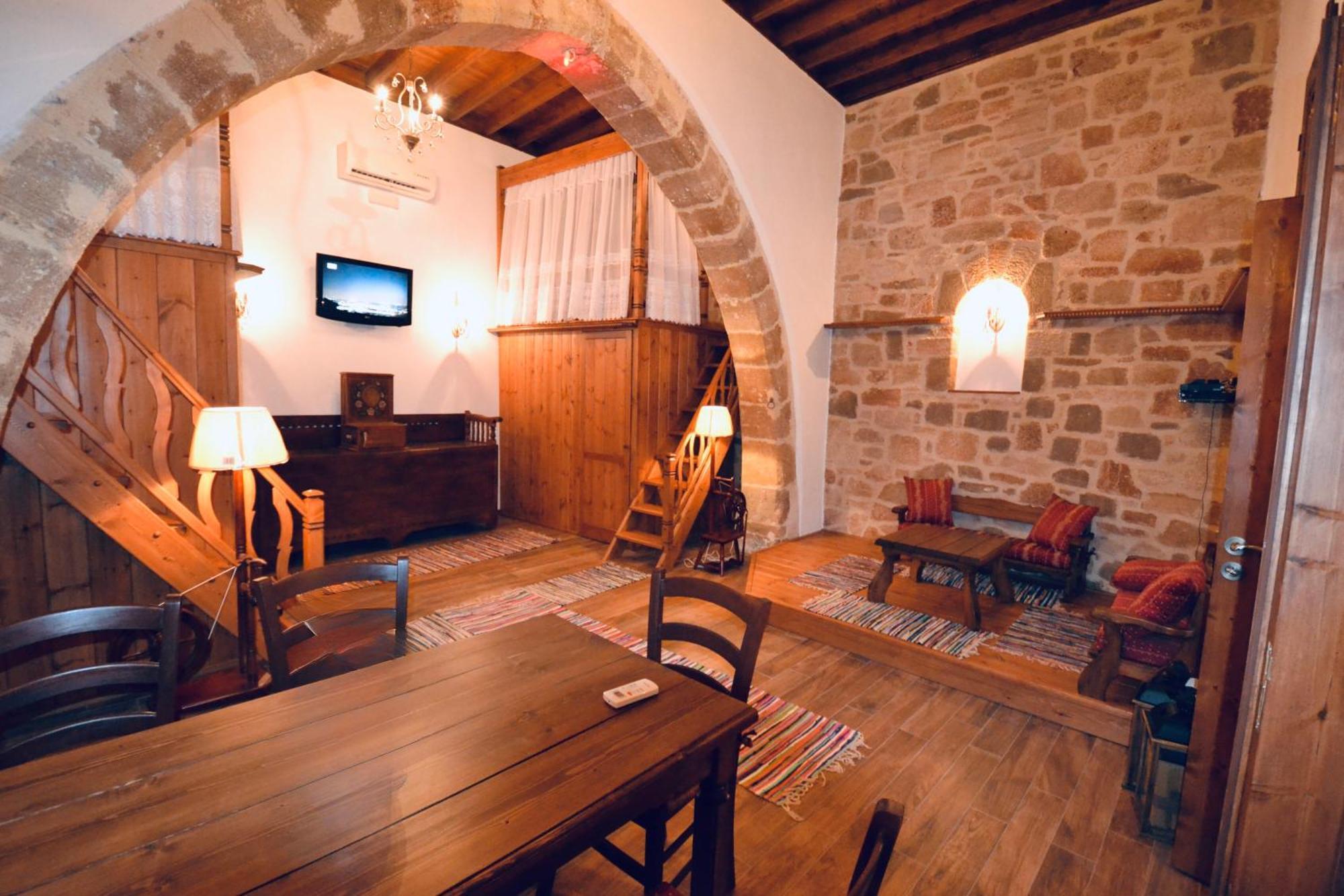 Villa Patitiri Traditional House With Hot Tub Арханґелос Екстер'єр фото