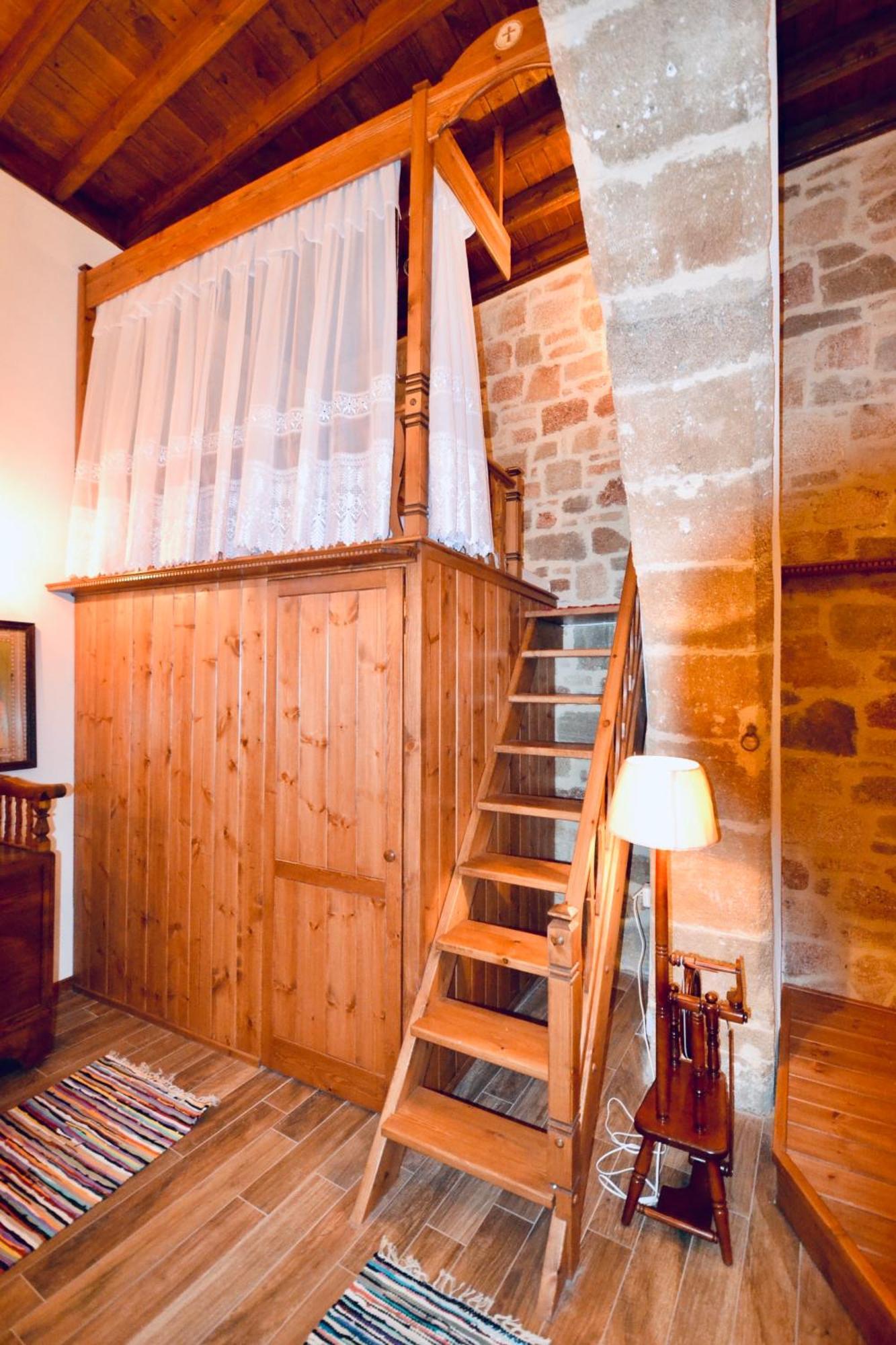 Villa Patitiri Traditional House With Hot Tub Арханґелос Екстер'єр фото
