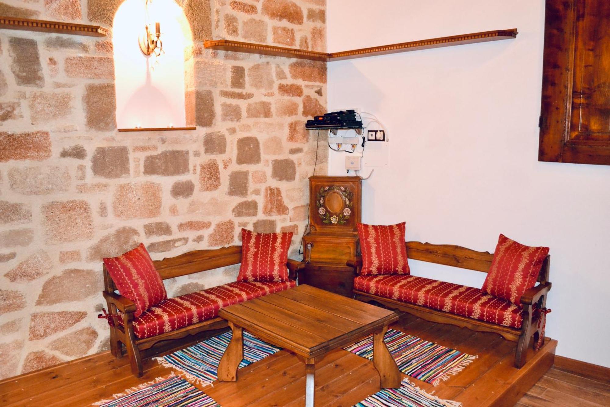 Villa Patitiri Traditional House With Hot Tub Арханґелос Екстер'єр фото