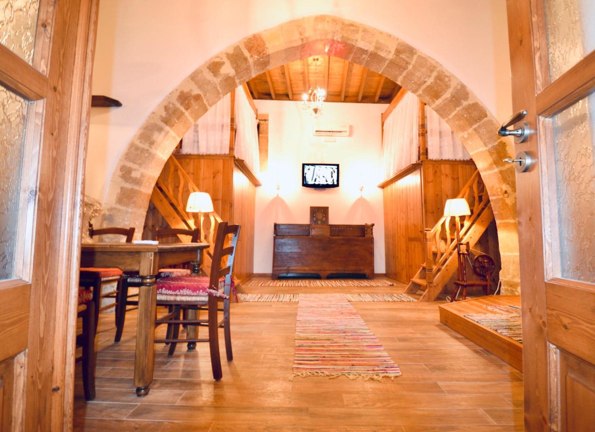 Villa Patitiri Traditional House With Hot Tub Арханґелос Екстер'єр фото
