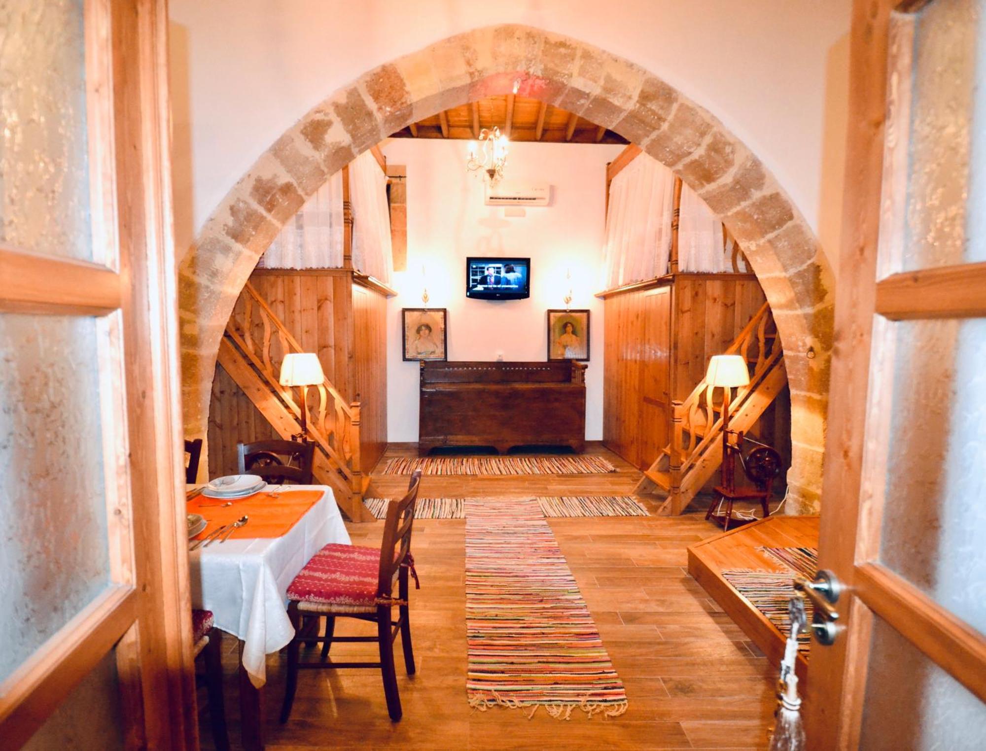 Villa Patitiri Traditional House With Hot Tub Арханґелос Екстер'єр фото