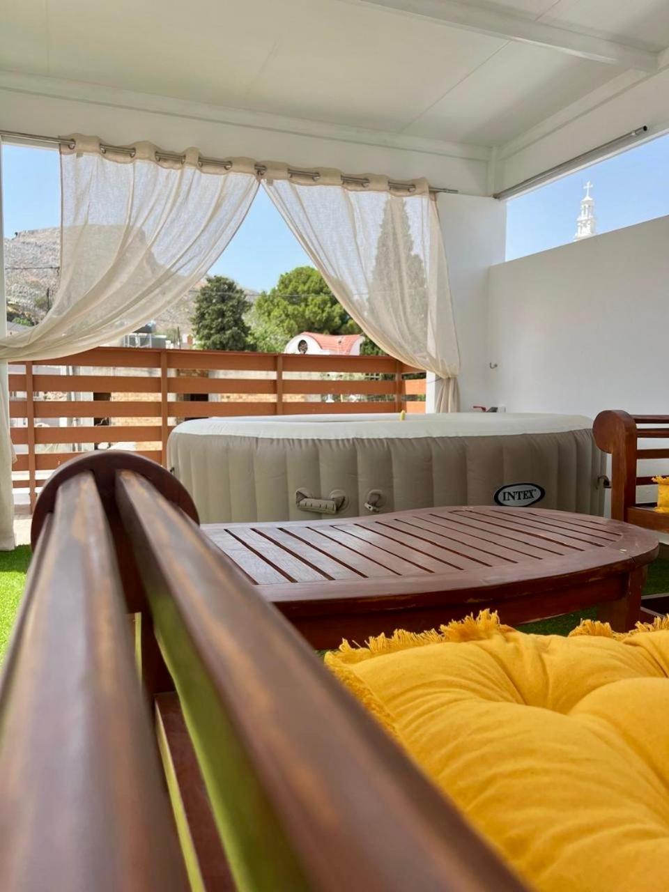 Villa Patitiri Traditional House With Hot Tub Арханґелос Екстер'єр фото